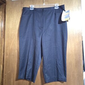 Bette & Court Black Cropped Pants